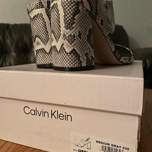 Calvin Klein Shoes - Picture 15 of 16